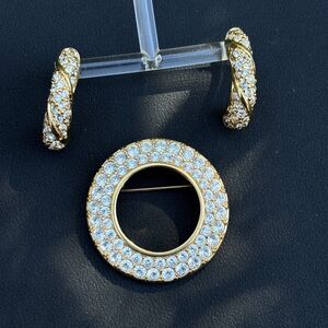 Swarovski Rhinestone Brooch Clip Earrings Set Gold Tone Pave Circle Vintage